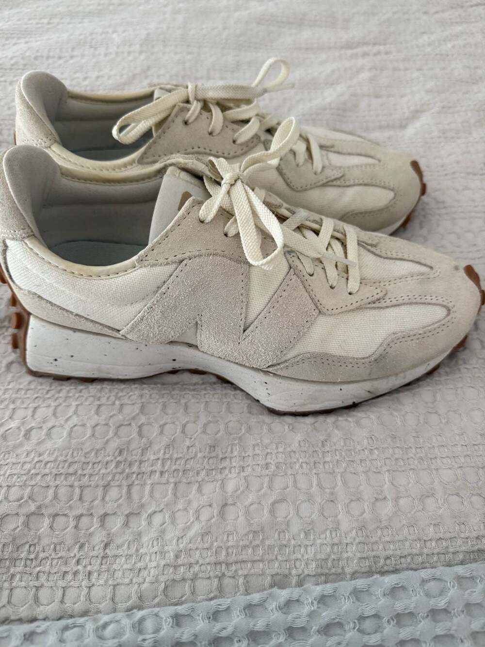 New Balance 327 Turtledove Angora Sneakers